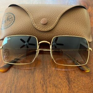 Ray-Ban Gold Frame Sunglasses with Brown Case